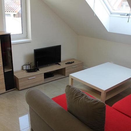 Apartmány pri Auparku Piest'any Esterno foto