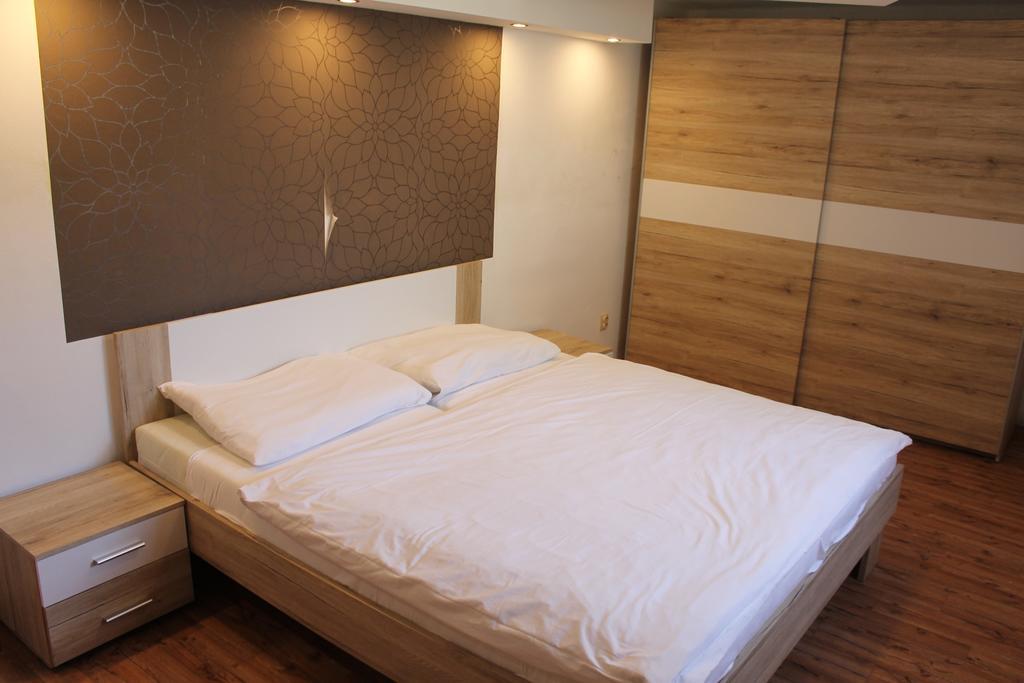 Apartmány pri Auparku Piest'any Esterno foto